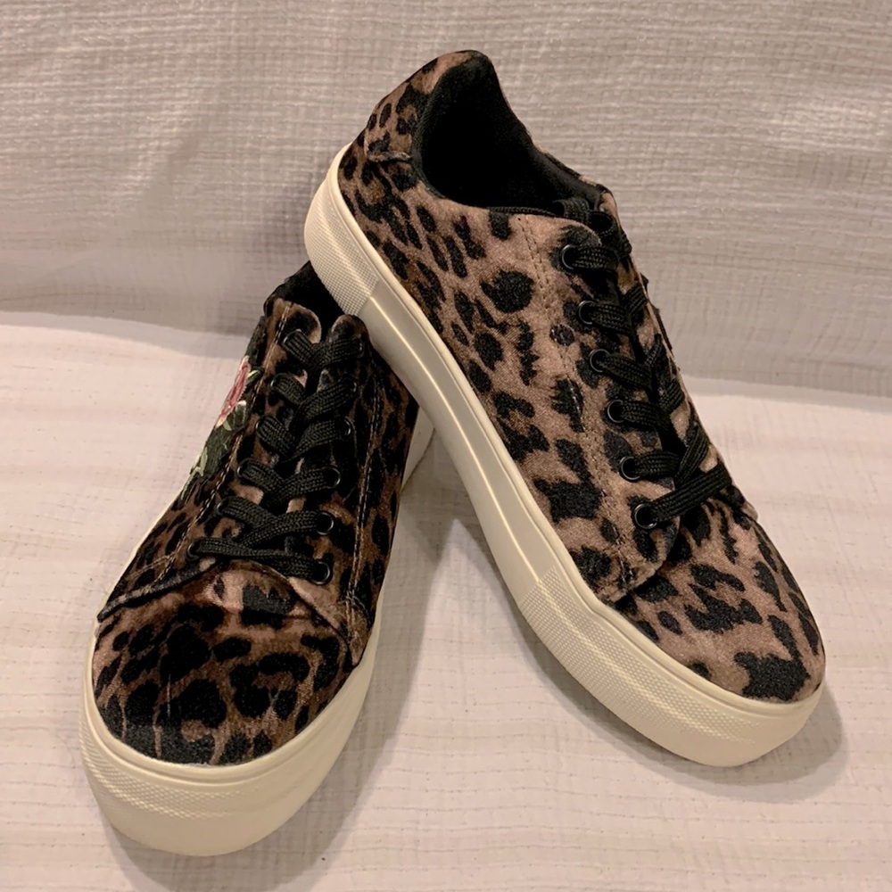 Madden Girl Leopard size 7.5